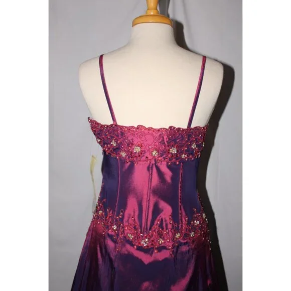 Dollar Fashion #6031 Layered Taffeta and Lace Prom Gown - Size S- PLUM-NEW - Picture 5 of 8